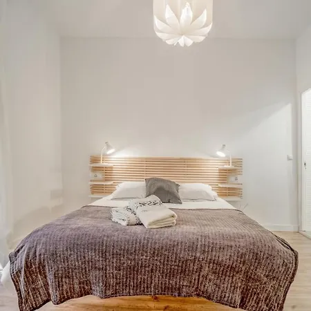 Residencial Margarita Apartment
