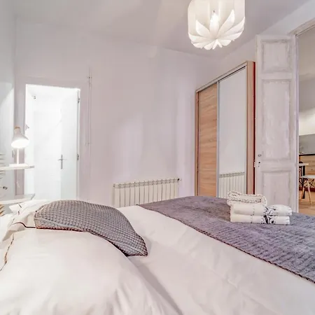 Residencial Margarita Apartment