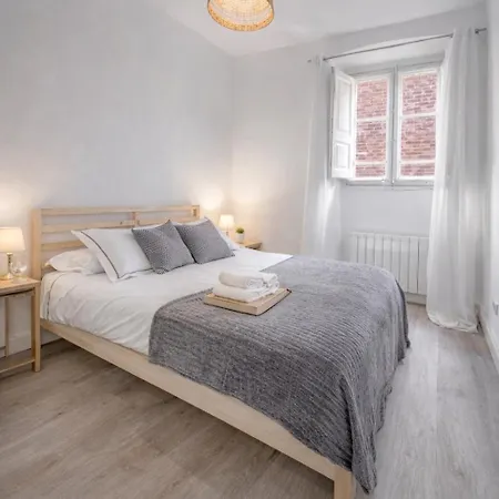 Calquerol Boutique Centro Lux 2-2 *